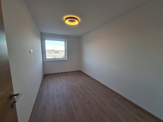 Kiadó téglalakás, albérlet, Győrött 307 E Ft / hó, 3 szobás