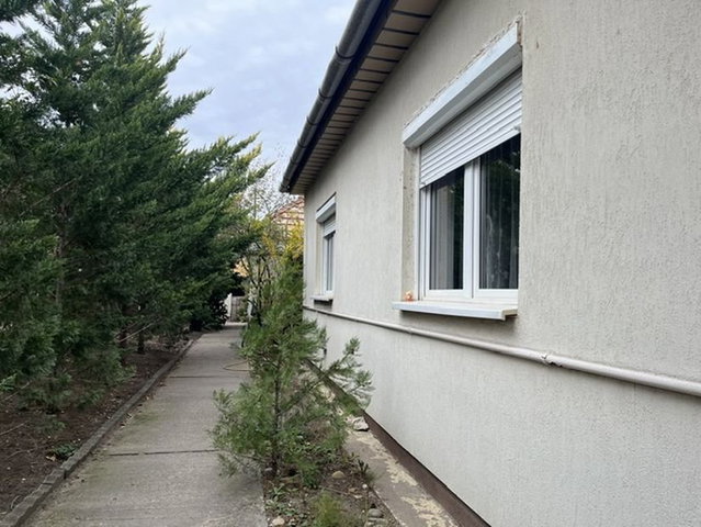 Eladó családi ház, Dunaharasztin 79.9 M Ft, 3 szobás