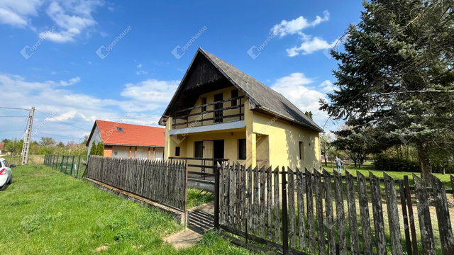 Eladó nyaraló, Mezőcsáton 16.99 M Ft, 3 szobás
