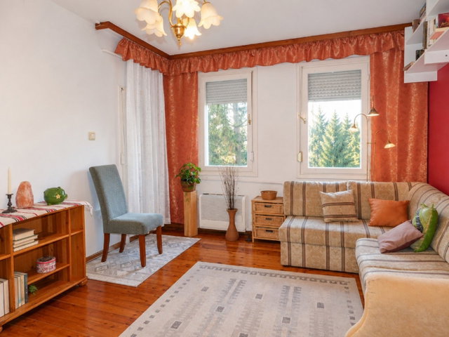 Eladó panellakás, Keszthelyen 49.8 M Ft, 3 szobás