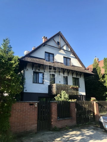 Eladó családi ház, Budaörsön 199.9 M Ft, 6+1 szobás