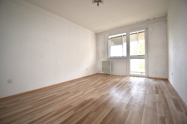 Eladó panellakás, Miskolcon 24.3 M Ft, 1+1 szobás