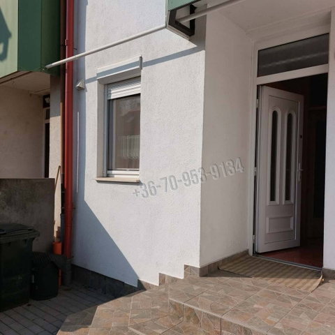 Eladó sorház, Keszthelyen, Sági János utcában 95 M Ft, 6 szobás