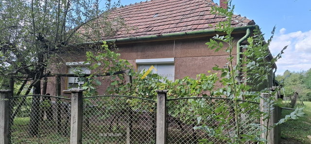 Eladó családi ház, Olaszfán 34.99 M Ft, 2 szobás