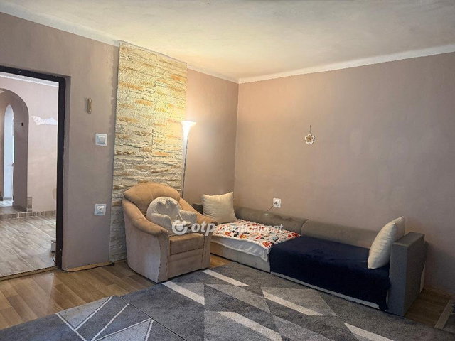 Eladó családi ház, Hegyszentmártonban 38.9 M Ft, 3 szobás