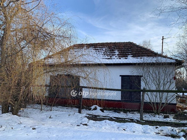 Eladó családi ház, Tiszapüspökin 7.99 M Ft, 2+1 szobás
