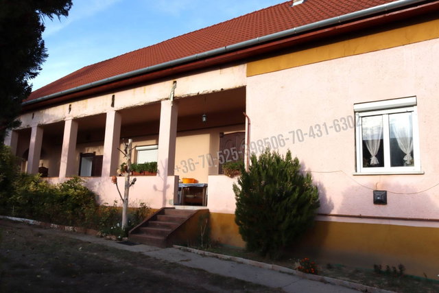 Eladó családi ház, Ceglédbercelen 49.99 M Ft, 4 szobás