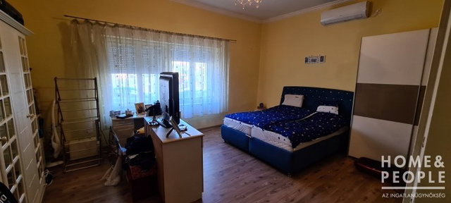 Eladó családi ház, Hódmezővásárhelyen 40 M Ft, 3 szobás