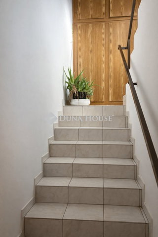 Eladó családi ház, Cserkeszőlőn 59.9 M Ft, 4 szobás