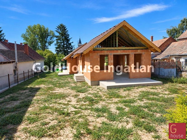 Eladó családi ház, Őrbottyánban 80 M Ft, 2 szobás