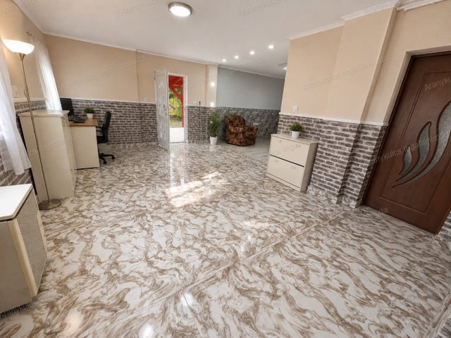 Eladó családi ház, Sarkadon 16.75 M Ft, 2 szobás