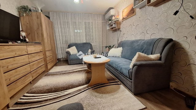 Eladó panellakás, Dunaújvárosban 34.9 M Ft, 2 szobás