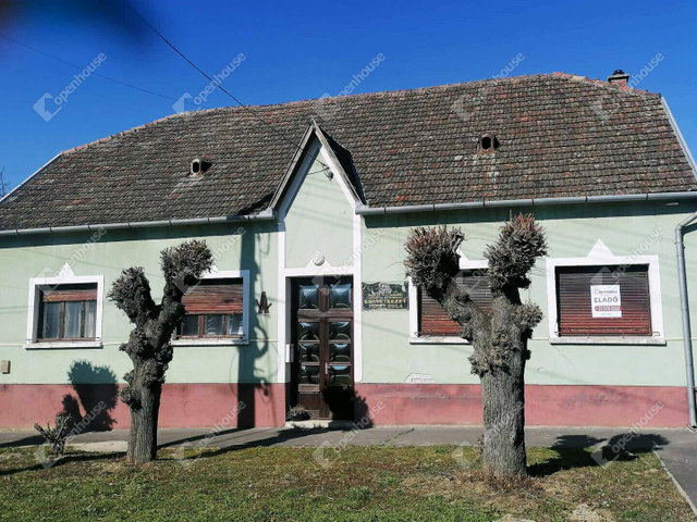 Eladó családi ház, Pacsán 74.9 M Ft, 10 szobás
