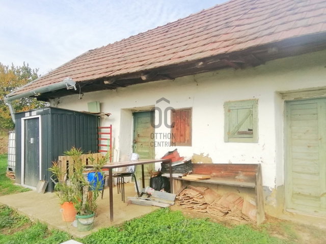 Eladó nyaraló, Egerváron 2.5 M Ft, 2 szobás