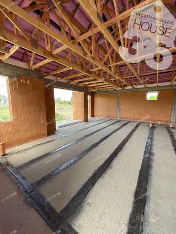 Eladó ikerház, Kecskeméten 155.5 M Ft, 4 szobás