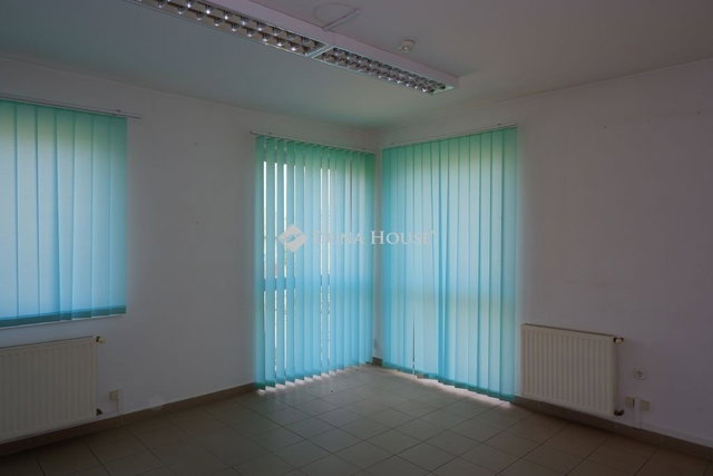 Eladó téglalakás, Kápolnásnyéken 97 M Ft, 3 szobás