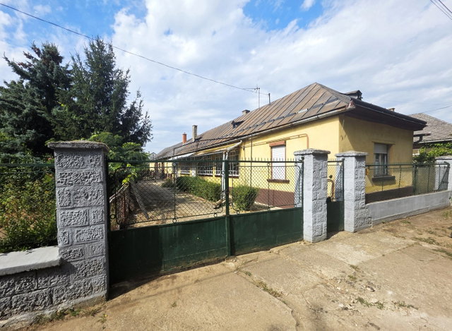 Eladó családi ház, Timáron 12.9 M Ft, 3 szobás