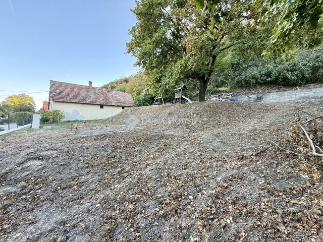 Eladó telek, Balatonkenesén 44.9 M Ft / költözzbe.hu
