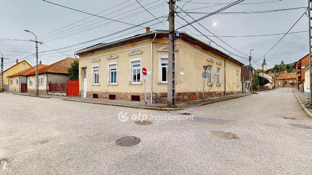 Eladó családi ház, Sátoraljaújhelyen 18 M Ft, 3+1 szobás