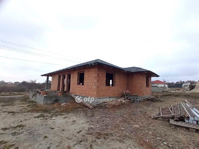 Eladó családi ház, Érden 119 M Ft, 4 szobás