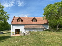 Eladó nyaraló, Balatoncsicsón 99 M Ft, 3 szobás