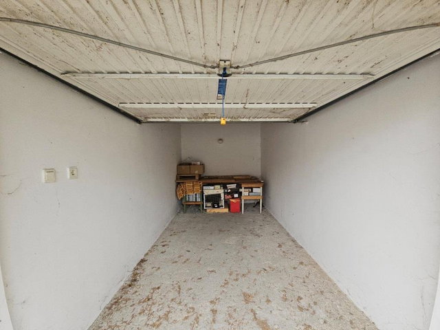 Eladó garázs, Kaposváron, Dózsa György utcában 5.3 M Ft