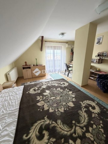 Eladó családi ház, Kozármislenyen 124.99 M Ft, 7 szobás