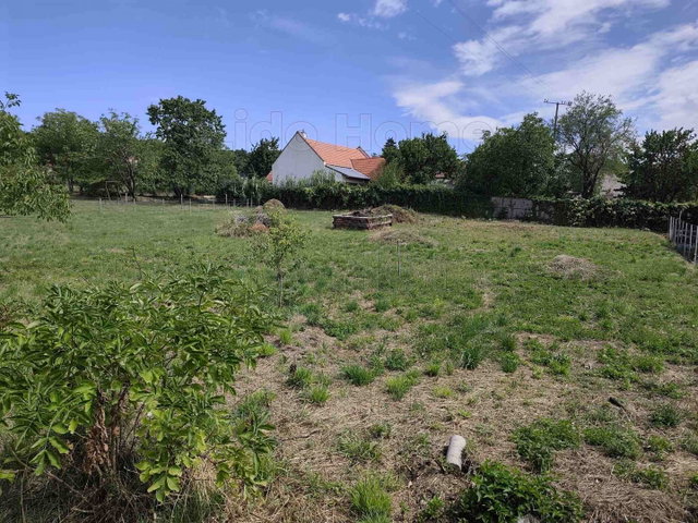 Eladó mezogazdasagi ingatlan, Révfülöpön 36.99 M Ft