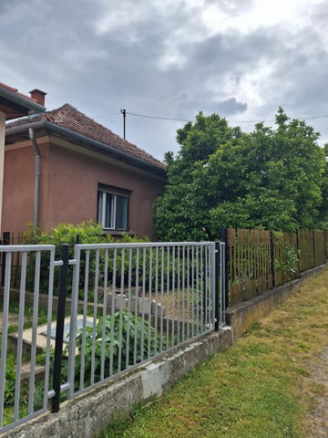 Eladó családi ház, Káváson 24.9 M Ft, 3 szobás