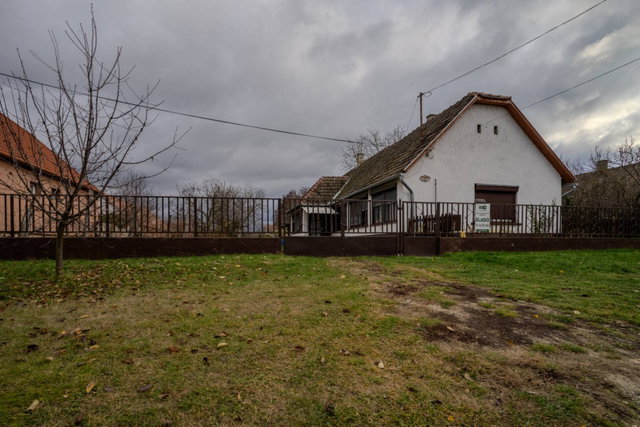 Eladó családi ház, Pálfán 11.9 M Ft, 2 szobás