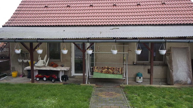 Eladó családi ház, Kaposváron 60 M Ft, 3+1 szobás