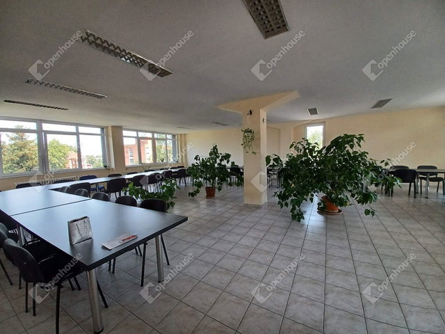 Kiadó iroda, Debrecenben 458 E Ft / hó, 1 szobás