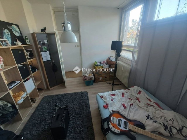 Eladó téglalakás, Szegeden 52.5 M Ft, 2 szobás