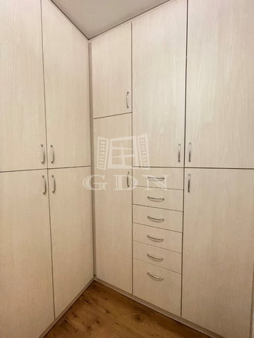 Kiadó téglalakás, albérlet, Székesfehérvárott 280 E Ft / hó