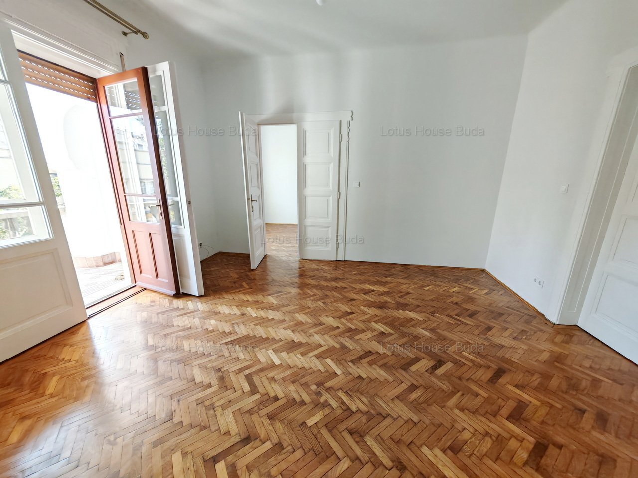 6 bed · 115m² · 600.000 ft