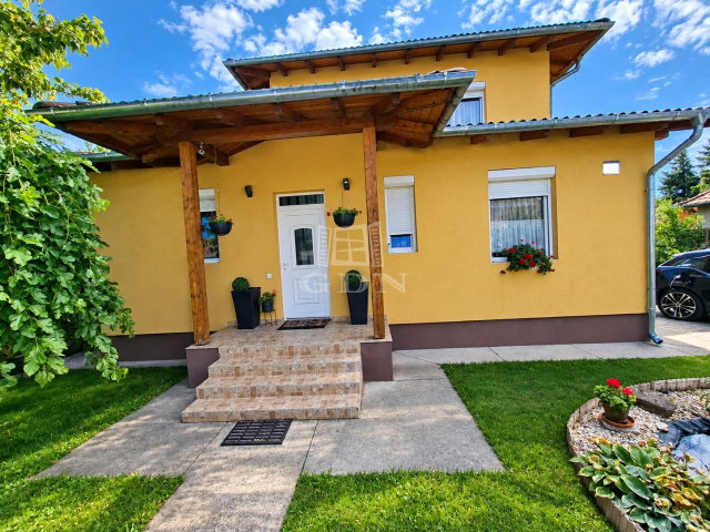 Eladó családi ház, Tökölön 143 M Ft, 4 szobás