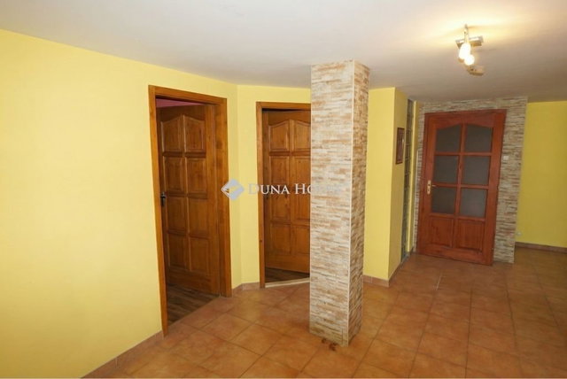 Eladó családi ház, Zalaegerszegen 199 M Ft, 7 szobás