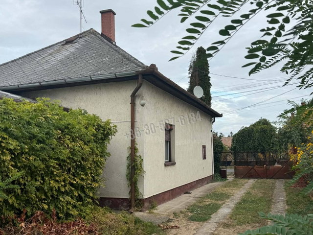 Eladó családi ház, Püspökladányban 33 M Ft, 4 szobás
