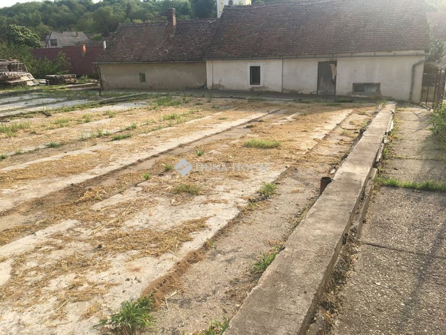 Eladó telek, Keszün, Petőfi utcában 34.9 M Ft