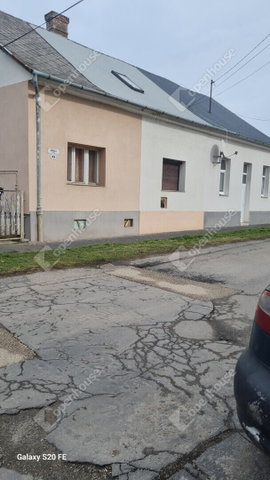 Eladó téglalakás, Nagykanizsán 8.99 M Ft, 1 szobás