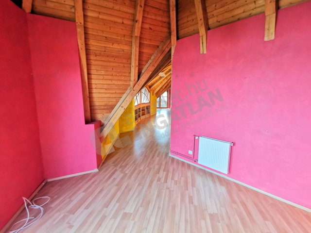 Kiadó családi ház, albérlet, II. kerületben, Brassó utcában