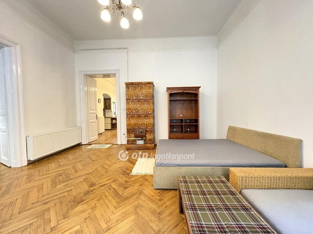 Eladó téglalakás, Budapesten, VI. kerületben 99.9 M Ft, 2 szobás