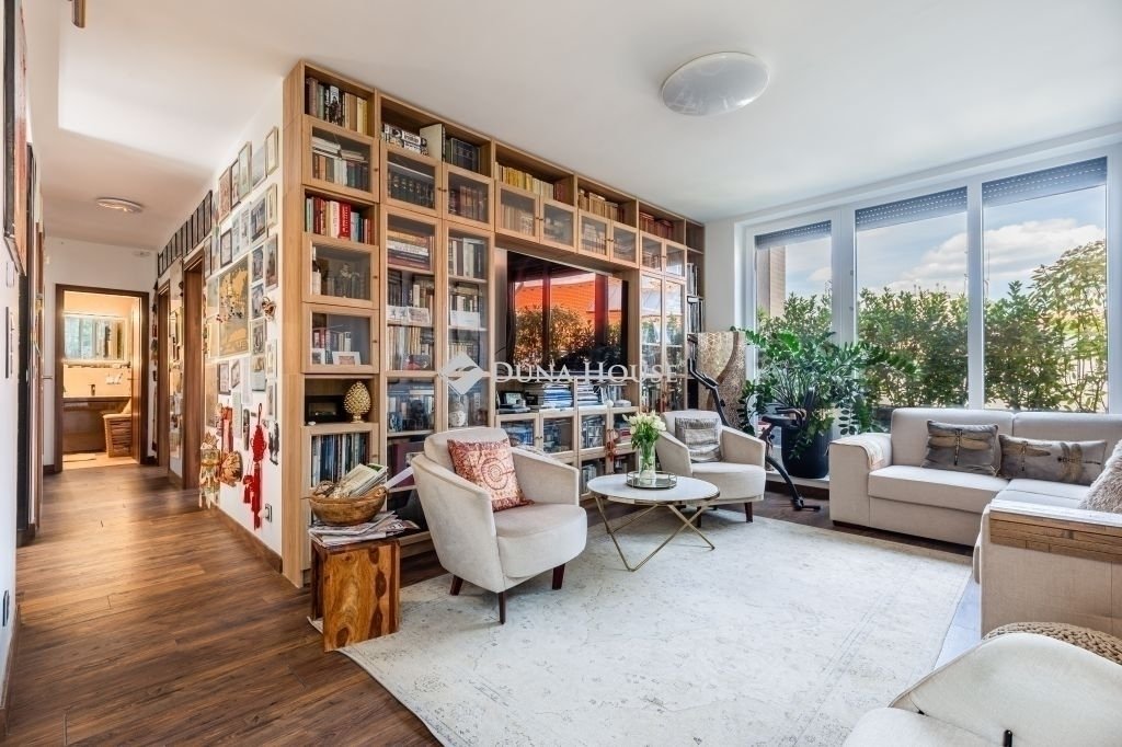3 bed · 111m² · 389.000.000 ft
