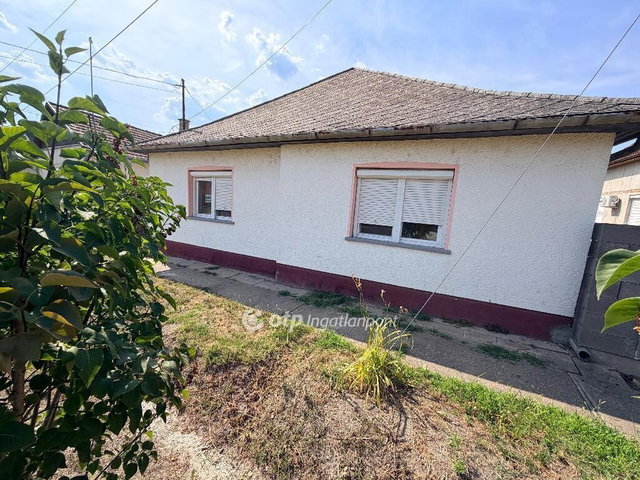 Eladó családi ház, Hajdúszoboszlón 59 M Ft, 2 szobás