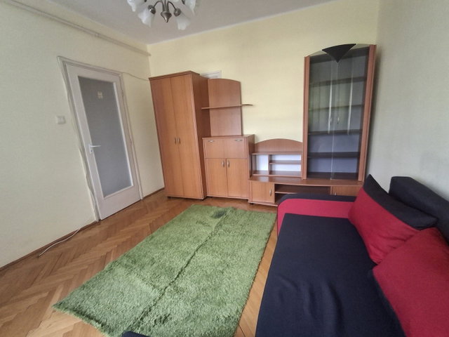 Kiadó téglalakás, albérlet, Nyíregyházán, Szent István utcában
