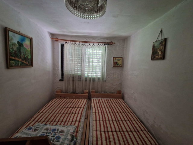 Eladó családi ház, Balatonfenyvesen 44.99 M Ft, 4 szobás