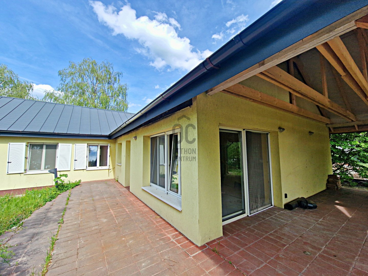 6 bed · 1183m² · 129.000.000 ft