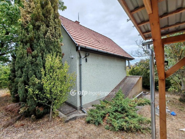 Eladó nyaraló, Zsámbékon 45 M Ft, 1+2 szobás