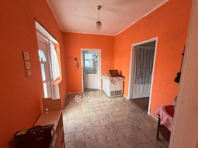 Eladó családi ház, Tiszasülyön 10.9 M Ft, 3 szobás