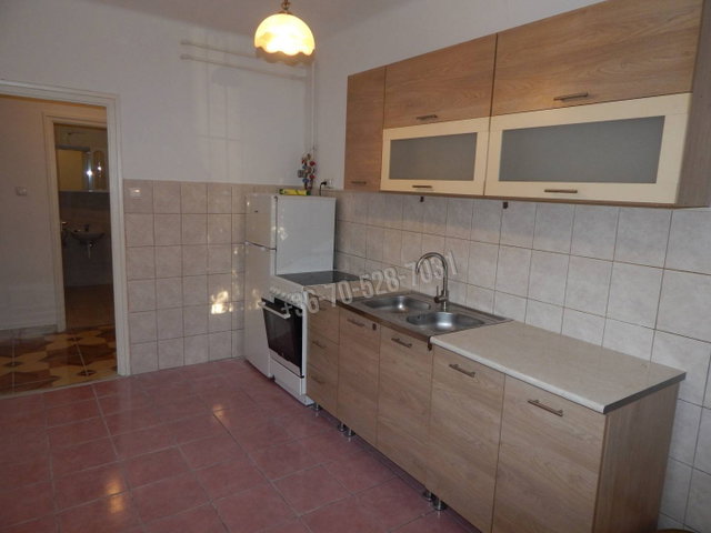 Eladó téglalakás, Tatabányán 27.99 M Ft, 1 szobás